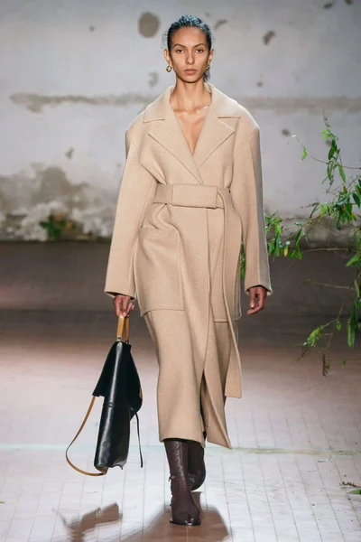 Look 20